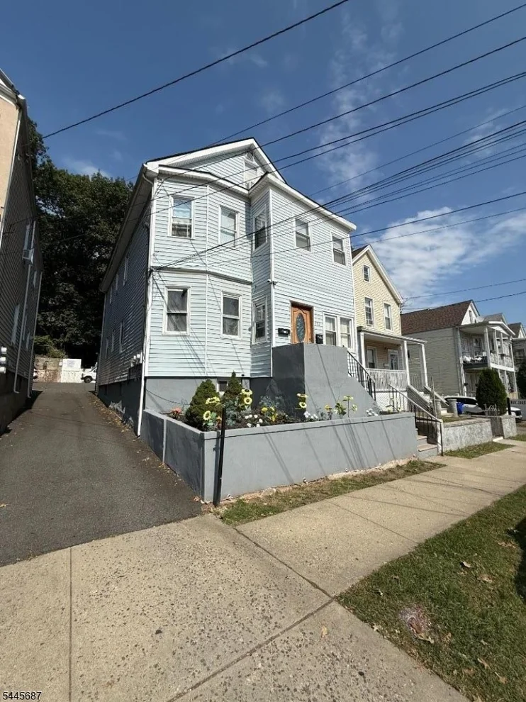 Unit for sale at 302 Sherman St, Passaic City, NJ 07055-3112