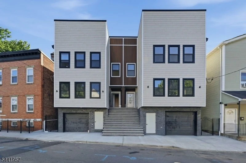 Unit for sale at 26 Parkhurst St, Newark City, NJ 07114-1963