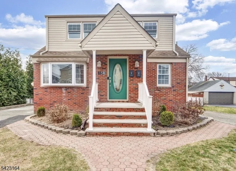 Unit for sale at 154 Orchard St, Elmwood Park Boro, NJ 07407-2214