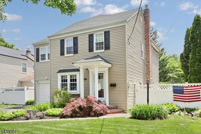 Unit for sale at 396 Burlington Rd, Paramus Boro, NJ 07652-5702