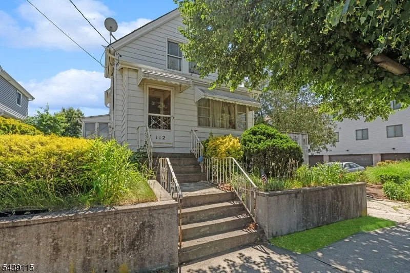 Unit for sale at 112 Page Ave, Lyndhurst Twp., NJ 07071-2613