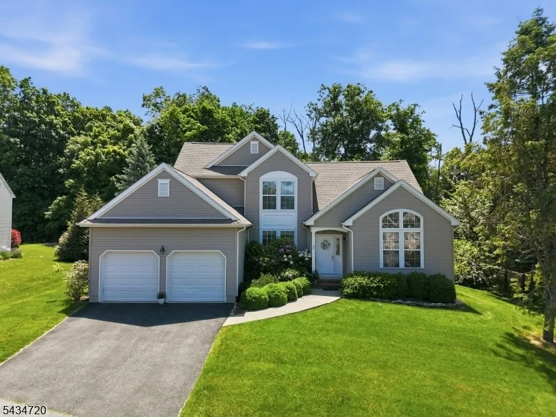 Unit for sale at 66 Canada Goose Dr, Allamuchy Twp., NJ 07840-3125