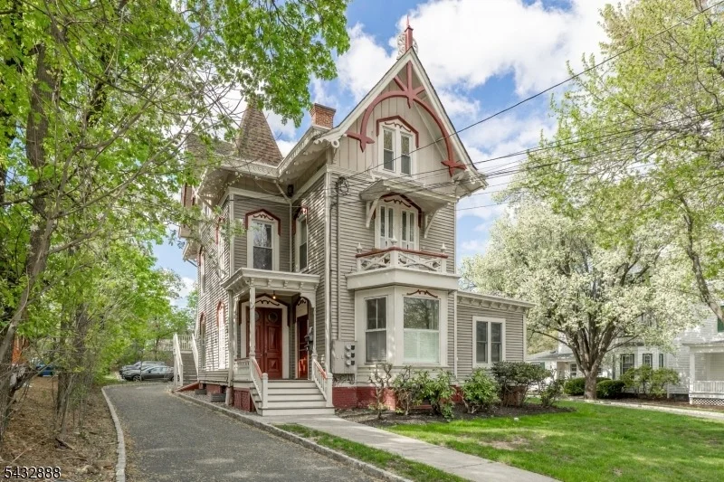 Unit for sale at 331 Main St, Chatham Boro, NJ 07928-2212