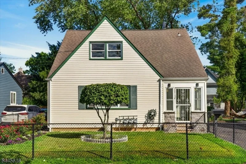 Unit for sale at 650 E 6Th St, Plainfield City, NJ 07060-1904
