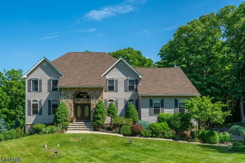 Unit for sale at 11 Stoneridge Ct, Rockaway Twp., NJ 07866-4320