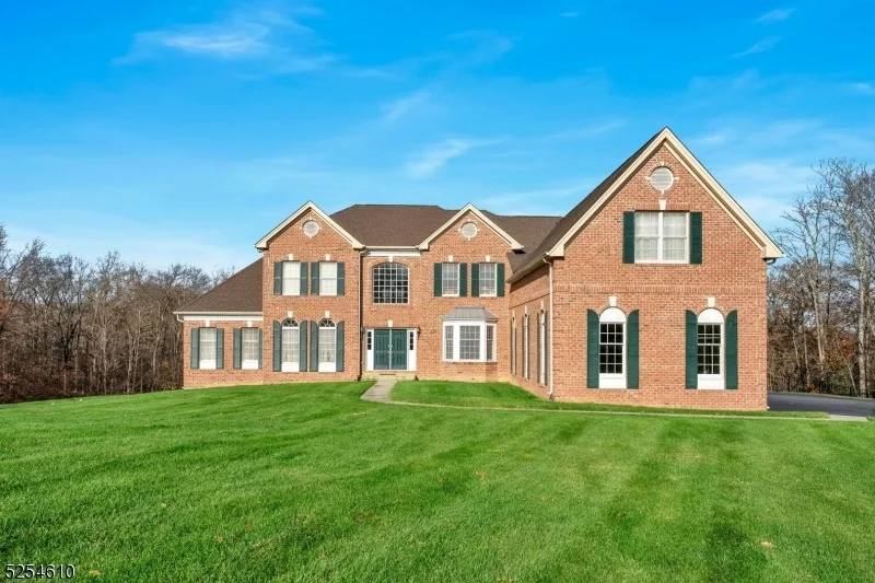 Unit for sale at 48 Flagstone Hill Rd, Wantage Twp., NJ 07461-2236