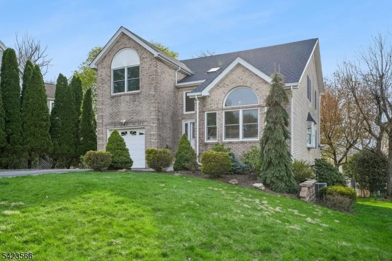 Unit for sale at 78 Elmwood Rd, Cedar Grove Twp., NJ 07009-2204