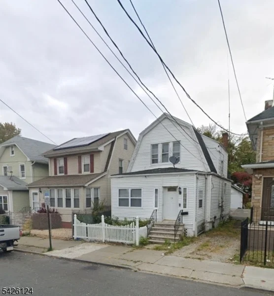 Unit for sale at 13 Paine Ave, Irvington Twp., NJ 07111