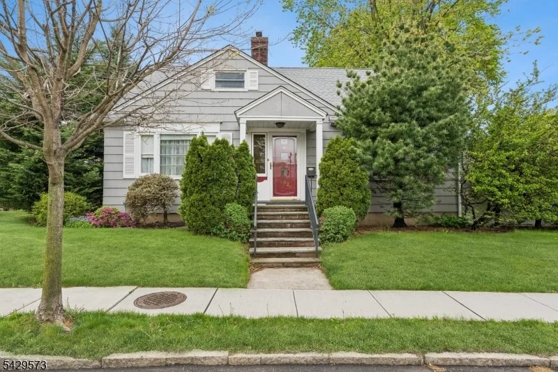 Unit for sale at 192 Elmwood Ave, Union Twp., NJ 07083-6748