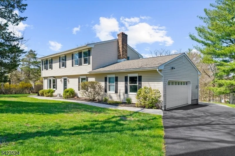 Unit for sale at 20 Cedar Grove Rd, Clinton Twp., NJ 08801-3357