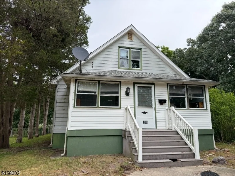 Unit for sale at 398 Gardens Ave, Waterford Twp., NJ 08004-1520