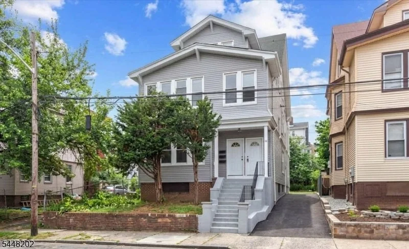 Unit for sale at 111 Huntington Ter, Newark City, NJ 07112-1801