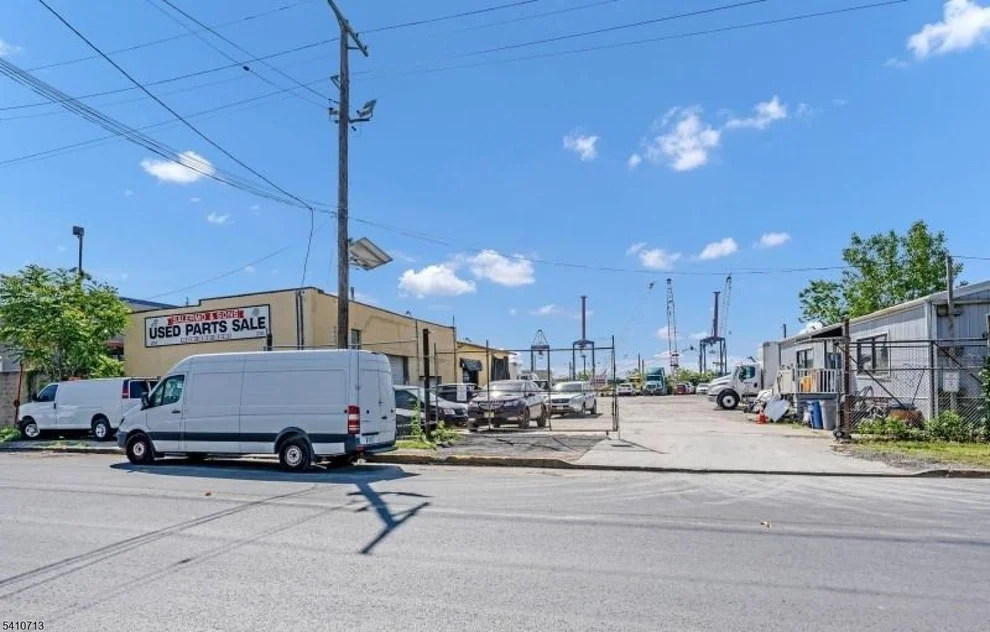 Unit for sale at 216 S 1St St, Elizabeth City, NJ 07206-1503