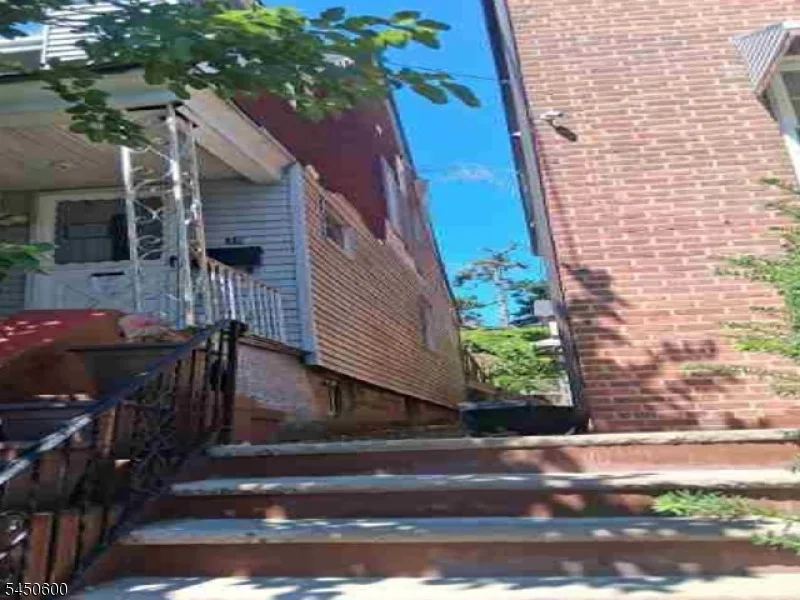 Unit for sale at 39 Newton Pl, Irvington Twp., NJ 07111