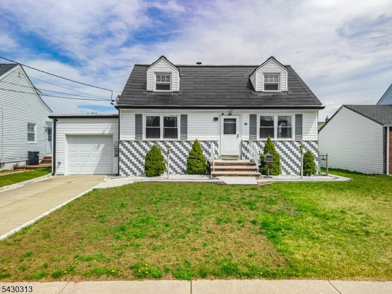 Unit for sale at 40 South Dr, Rochelle Park Twp., NJ 07662-3606