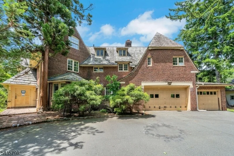 Unit for sale at 475 Berkeley Ave, South Orange Village Twp., NJ 07079-2401