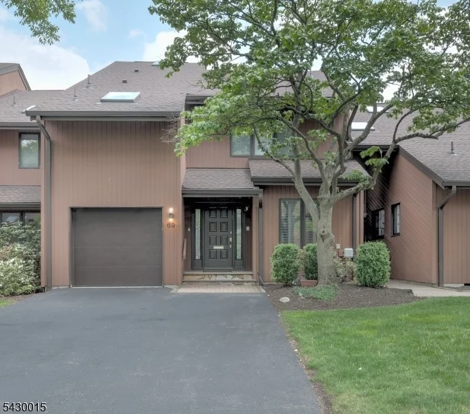 Unit for sale at 69 Cummings Cir, West Orange Twp., NJ 07052-2268