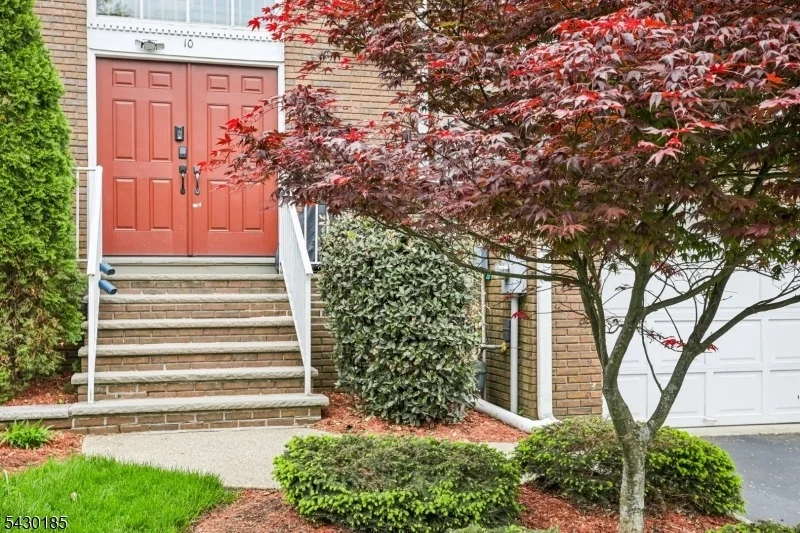 Unit for sale at 10 Fells Manor Rd, Caldwell Boro Twp., NJ 07006
