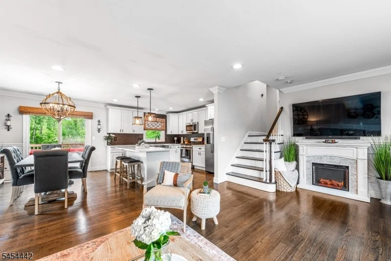 Unit for sale at 28 Chicjon Ln, East Hanover Twp., NJ 07936-1612