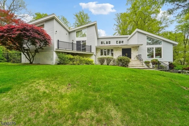 Unit for sale at 8 Union Hill Rd, Denville Twp., NJ 07834-9543