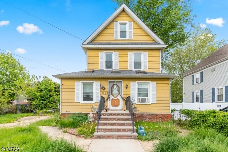 Unit for sale at 230 Aldene Rd, Roselle Boro, NJ 07203-1708