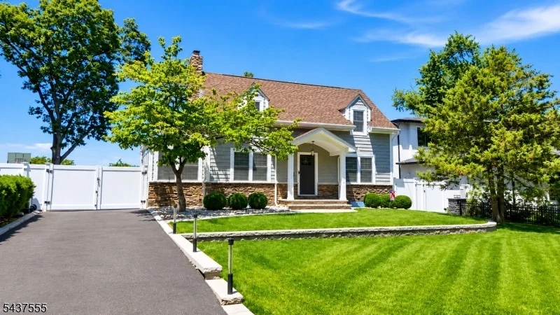 Unit for sale at 307 N Farview Ave, Paramus Boro, NJ 07652-3334