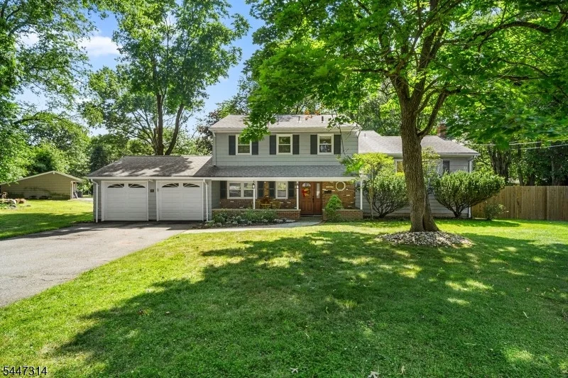 Unit for sale at 6 Hepworth Ct, West Orange Twp., NJ 07052-3204