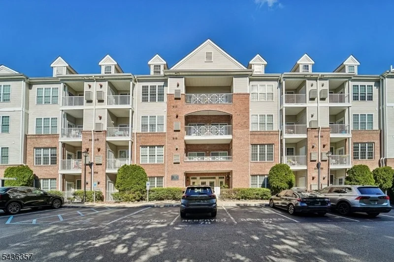 Unit for sale at 1118 Wharton Ct, Riverdale Boro, NJ 07457-1632