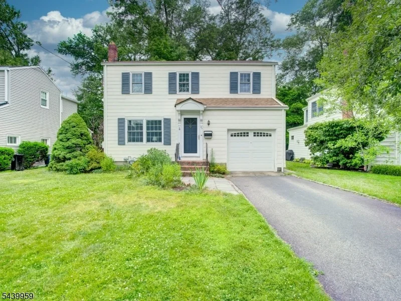 Unit for sale at 50 Tallmadge Ave, Chatham Boro, NJ 07928-2746