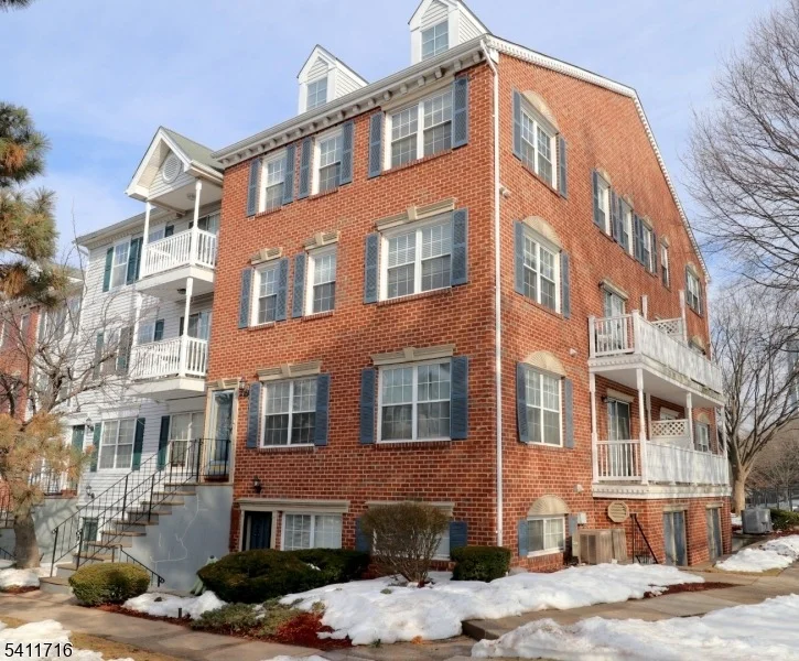 Unit for sale at 12 Rutgers Dr, Newark City, NJ 07103-3064