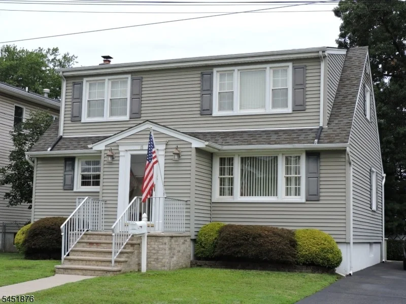 Unit for sale at 15 Main Ave, Elmwood Park Boro, NJ 07407-2727