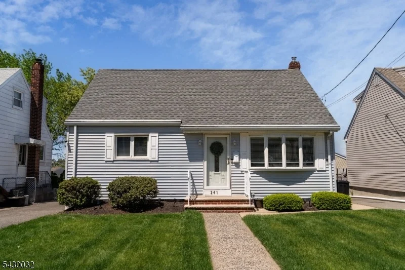 Unit for sale at 241 Coupe Pl, North Arlington Boro, NJ 07031-5713