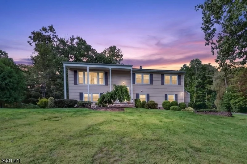 Unit for sale at 3 Debby Ln, Warren Twp., NJ 07059-5012