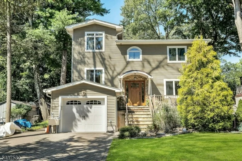 Unit for sale at 237 Cedar Ln, River Vale Twp., NJ 07675-5507