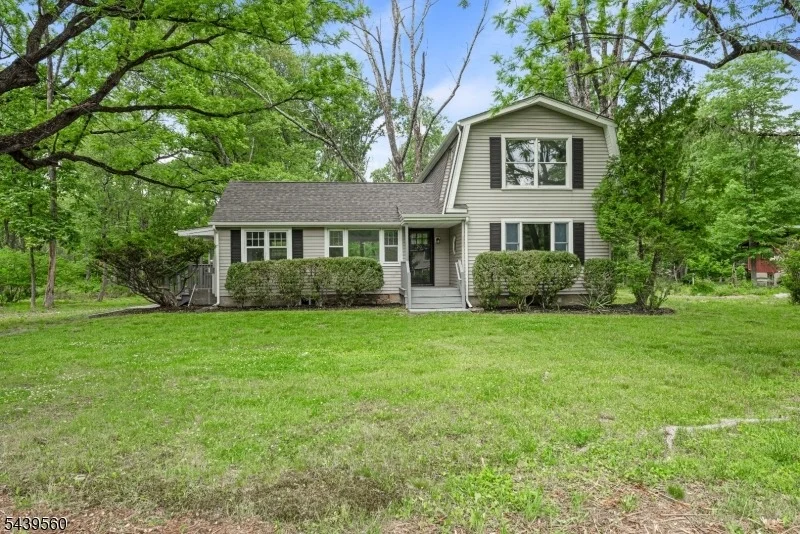 Unit for sale at 20 Cooper Ln, Chester Twp., NJ 07930