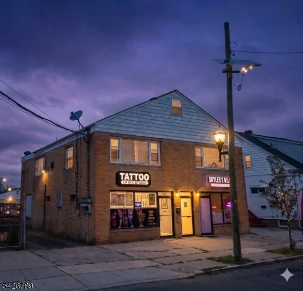Unit for sale at 847 Hamilton St, Franklin Twp., NJ 08873-3106
