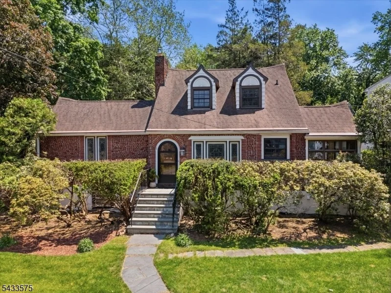 Unit for sale at 201 Little Falls Rd, Cedar Grove Twp., NJ 07009-1242