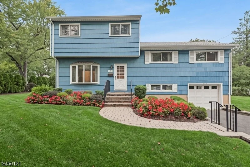 Unit for sale at 143 S Martine Ave, Fanwood Boro, NJ 07023-1621