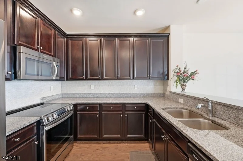 Unit for sale at 1424 Hudson Cir, Highland Park Boro, NJ 08904-1872