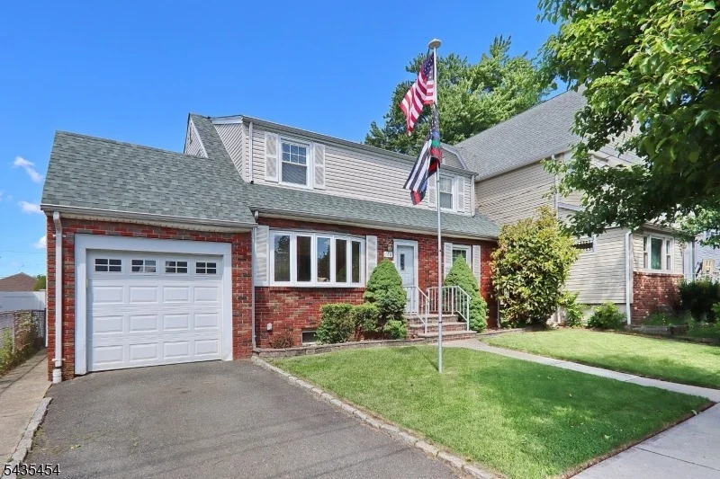 Unit for sale at 126 N 20Th St, Kenilworth Boro, NJ 07033-1202