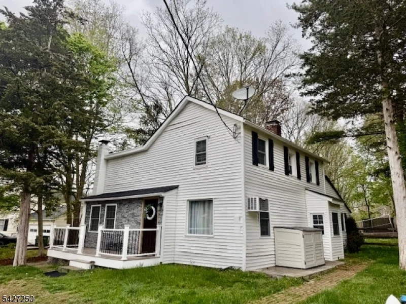 Unit for sale at 182 Stephensburg Rd, Washington Twp., NJ 07865-3206