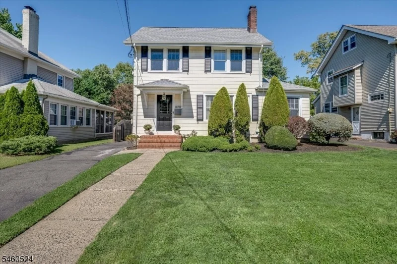 Unit for sale at 828 North Ave West, Westfield Town, NJ 07090