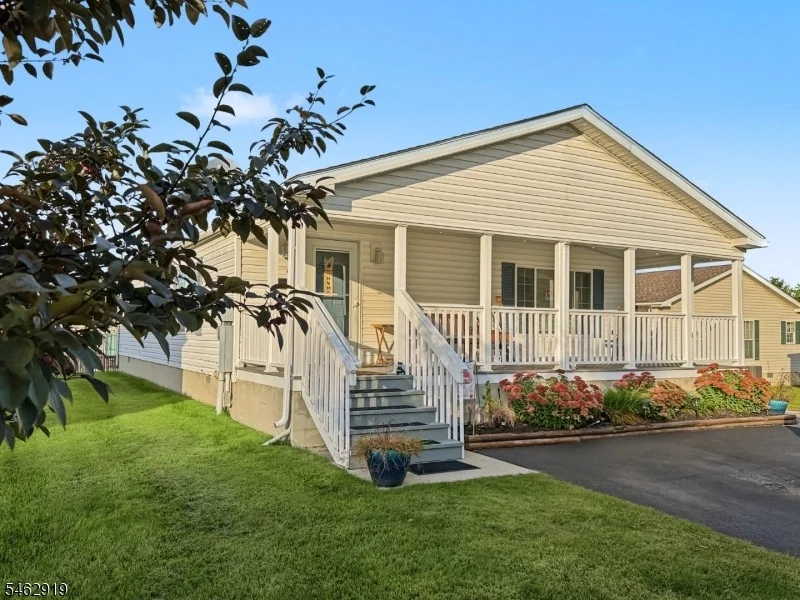 Unit for sale at 4 Morningside Drive, White Twp., NJ 07823