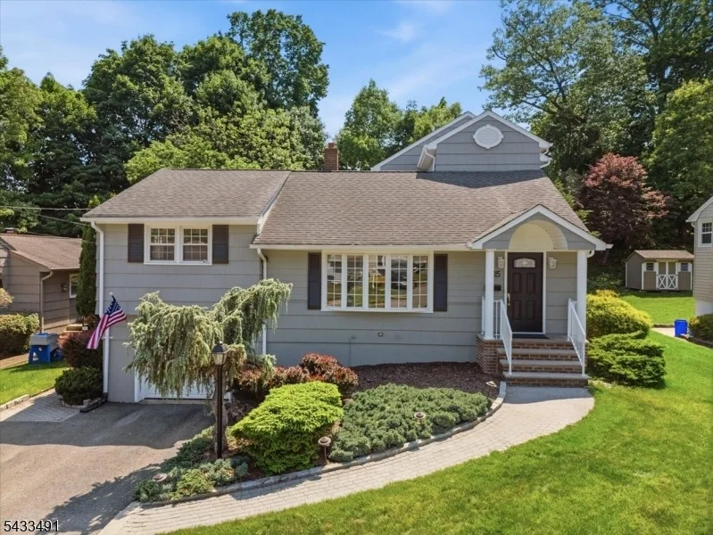 Unit for sale at 35 Old Orchard Ct, Cedar Grove Twp., NJ 07009-1217