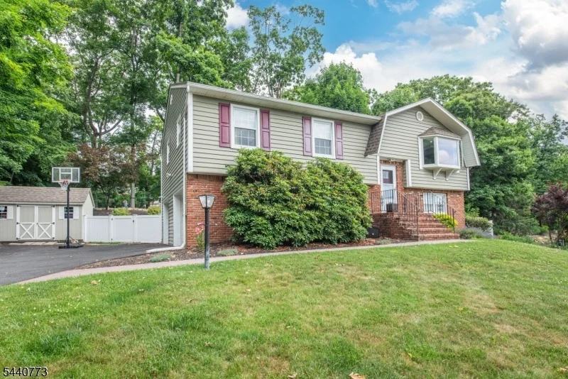 Unit for sale at 646 Reba Rd, Mount Arlington Boro, NJ 07850-1416