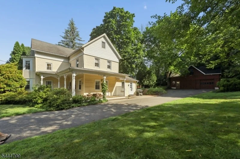 Unit for sale at 105 Harrison Ave, Roseland Boro, NJ 07068-1218