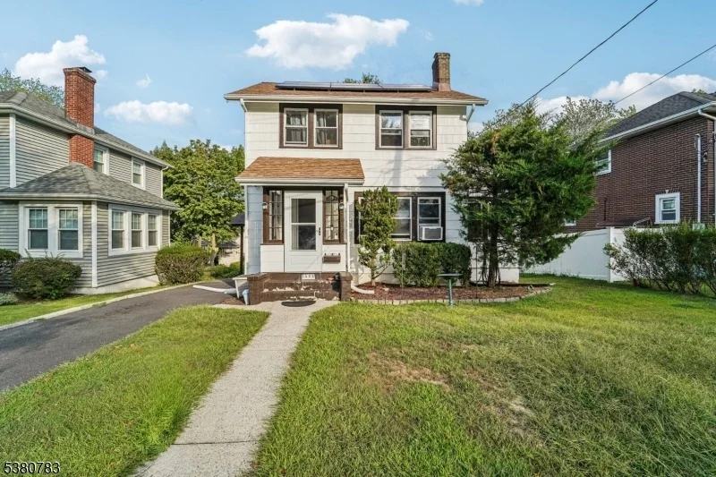 Unit for sale at 1485 Gaylord Ter, Teaneck Twp., NJ 07666-6054