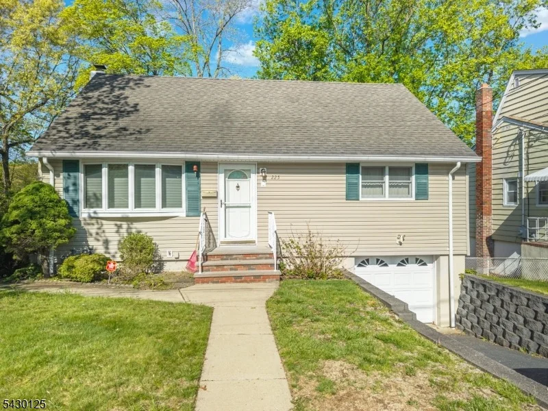 Unit for sale at 225 Linden Rd, Wayne Twp., NJ 07470-6270