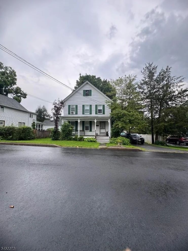 Unit for sale at 6 Fourth St, Sussex Boro, NJ 07461-2512