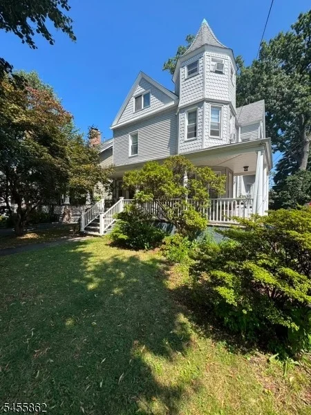 Unit for sale at 42 Donaldson Ave, Rutherford Boro, NJ 07070-2322